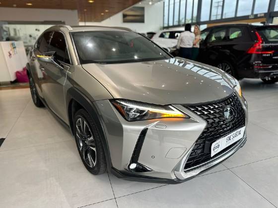 LEXUS UX 250h 2.0 VVT-I HYBRID LUXURY CVT LEXUS UX 250h 2.0 VVT-I HYBRID LUXURY CVT